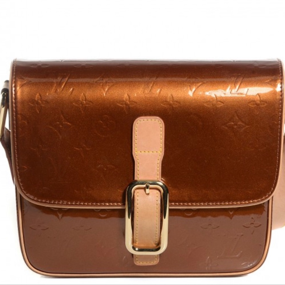 Louis Vuitton cross body bag